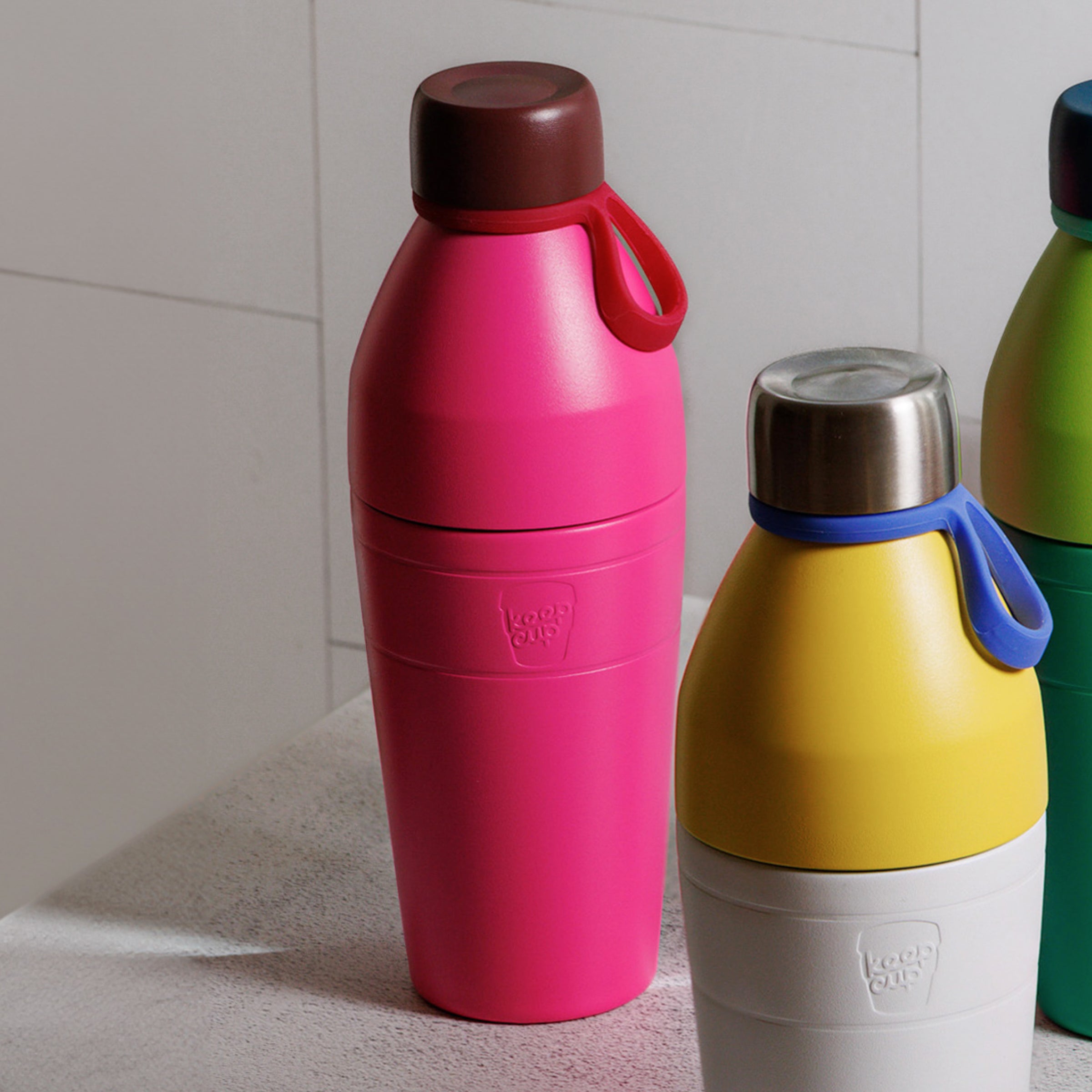 Helix Bottle - L 660ml | Fuchsia